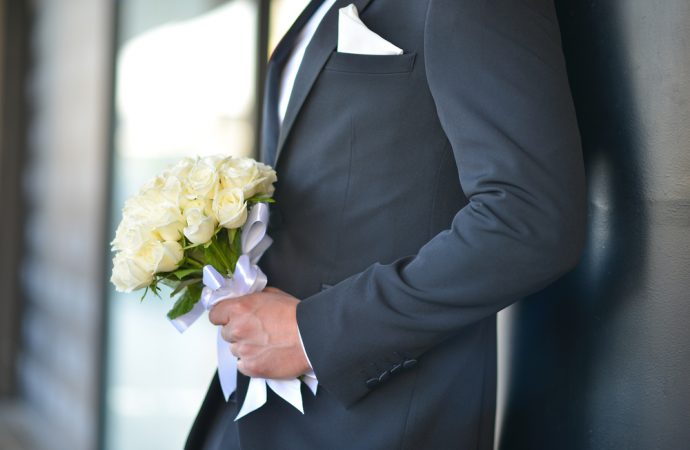 Wybieramy garnitur ślubny, czyli krótki przewodnik modowy dla Pana Młodego